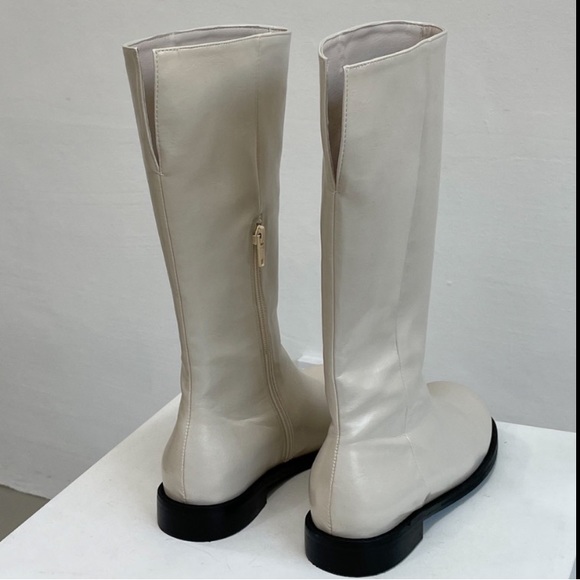 Y2K enamel cream color long boots with round toe - Picture 2 of 3